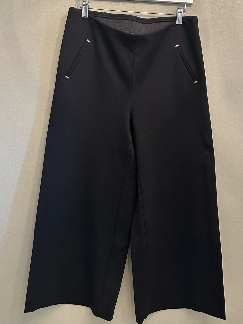 Chico's Black Wide-Leg Pull-On Trousers